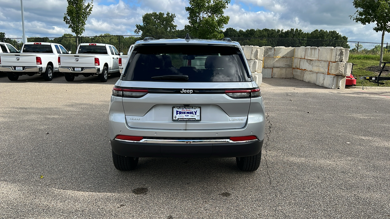 2024 Jeep Grand Cherokee Laredo 5