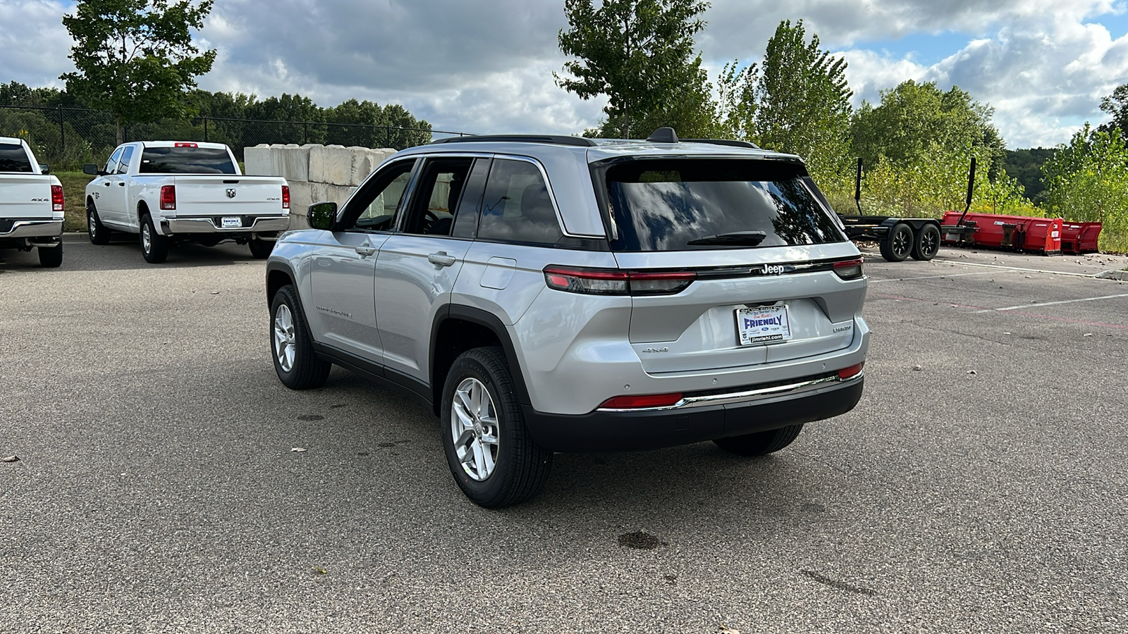 2024 Jeep Grand Cherokee Laredo 6