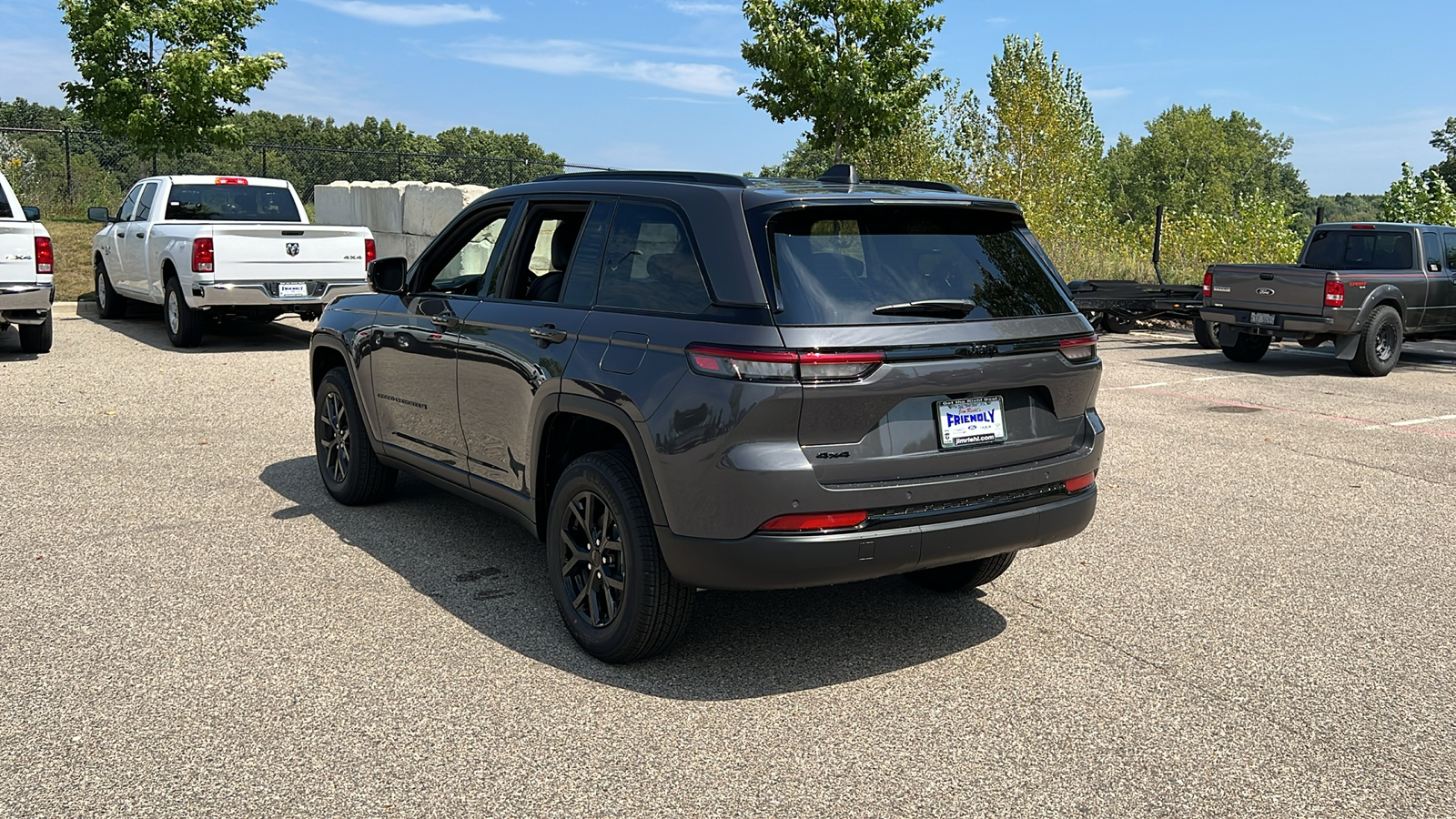 2024 Jeep Grand Cherokee Altitude 6