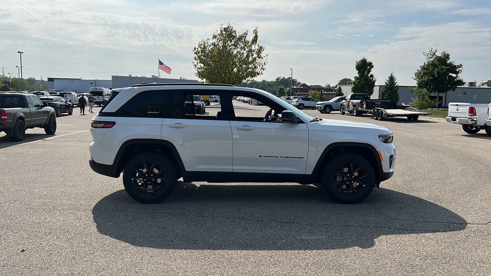 2024 Jeep Grand Cherokee Altitude X 3