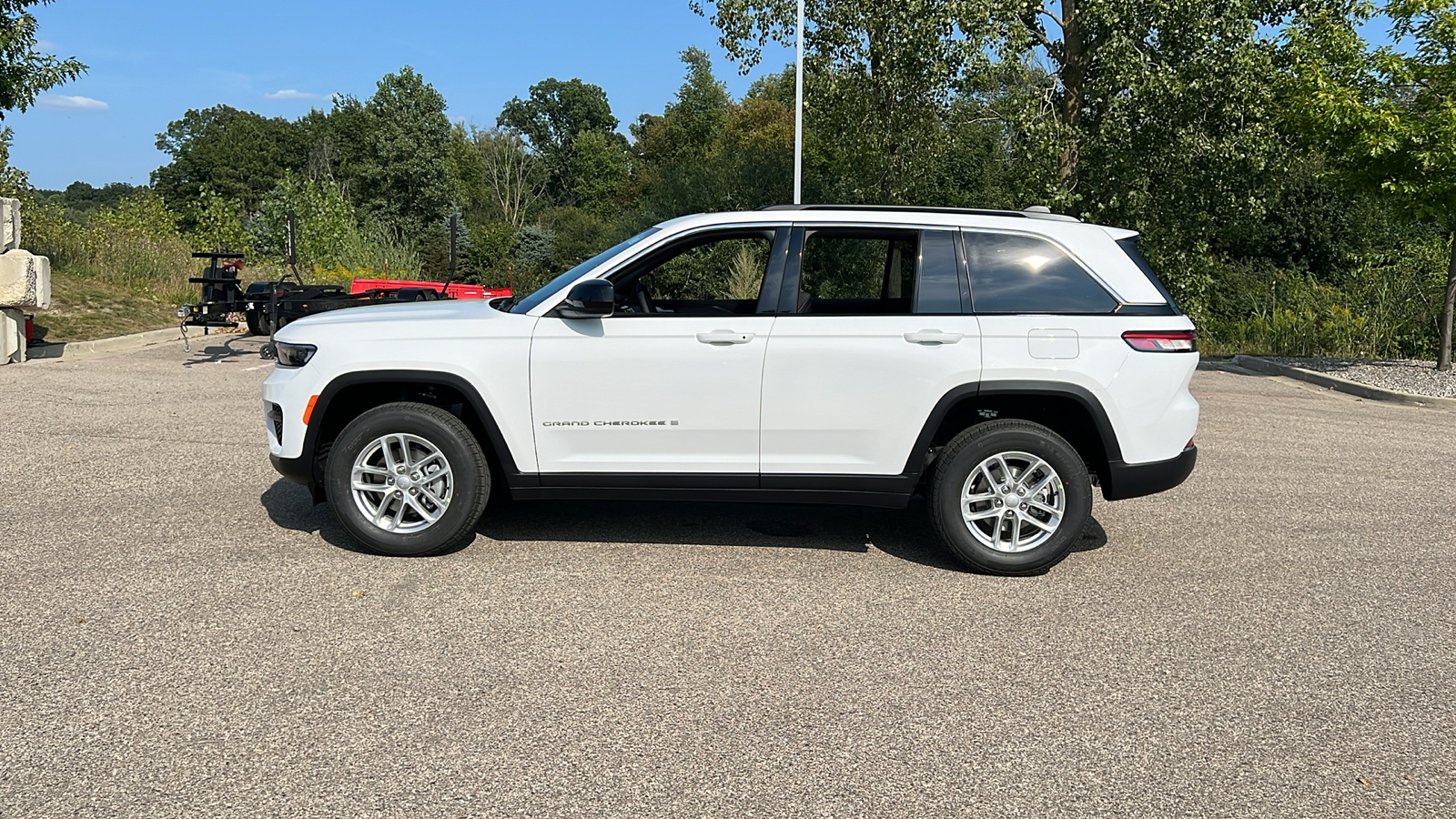 2024 Jeep Grand Cherokee Laredo 7