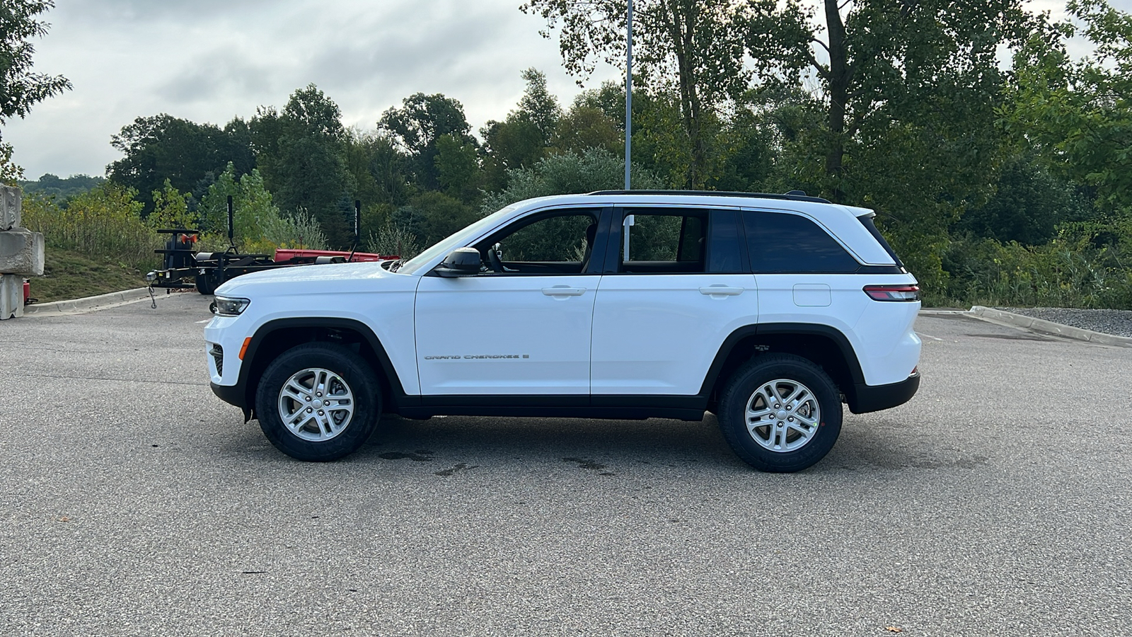 2024 Jeep Grand Cherokee Laredo 7