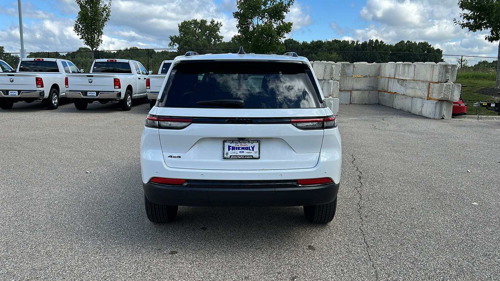 2024 Jeep Grand Cherokee Altitude 5