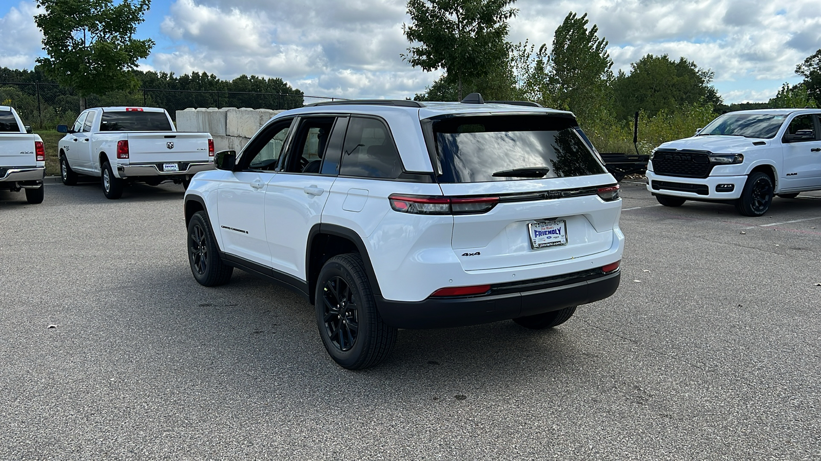 2024 Jeep Grand Cherokee Altitude 6