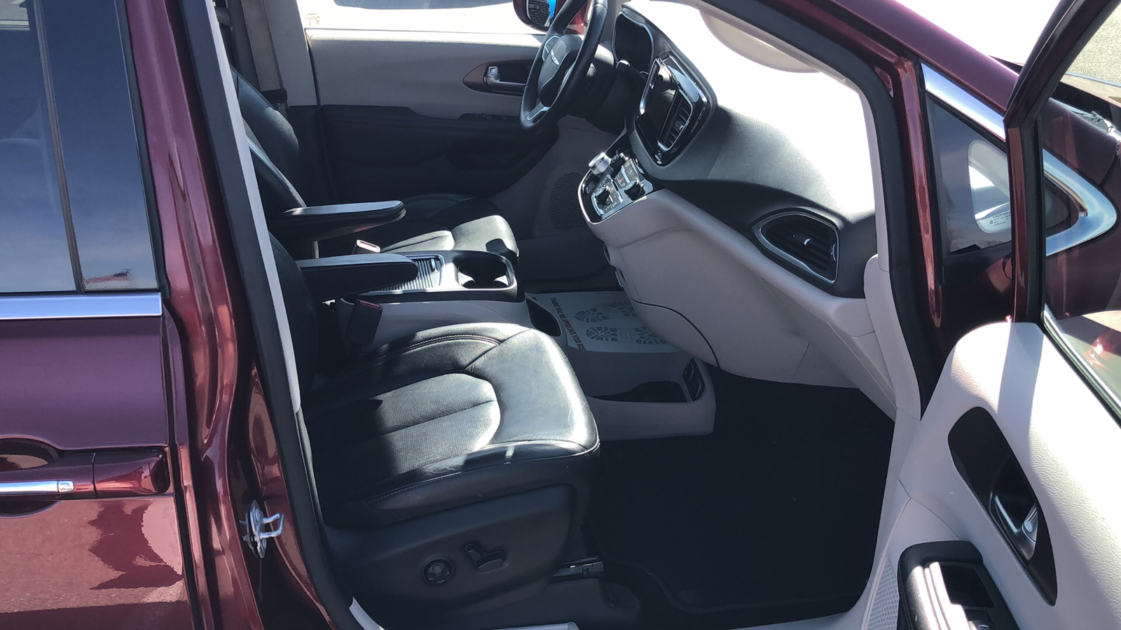 2018 Chrysler Pacifica Touring L Plus 23