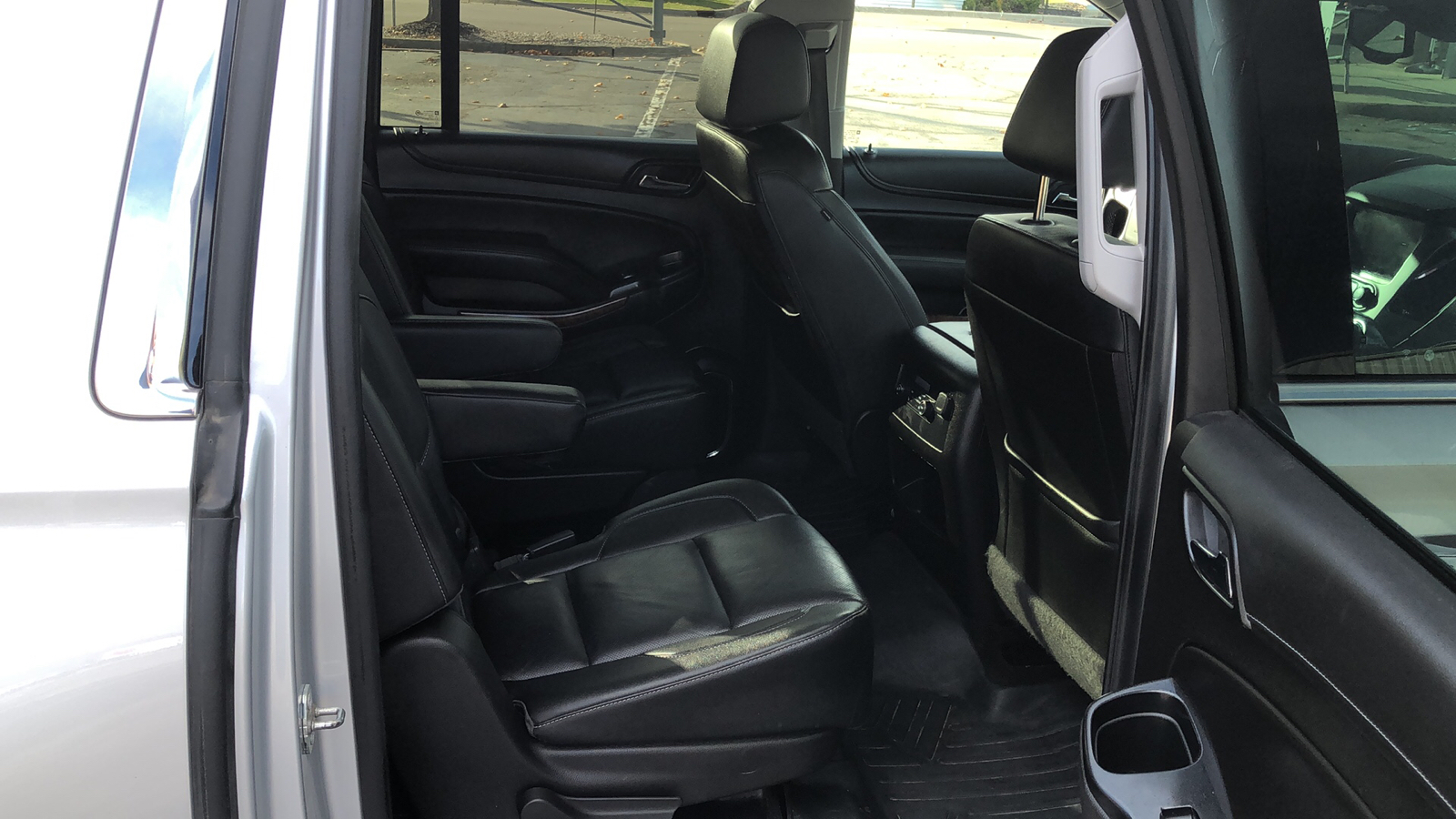 2018 Chevrolet Suburban Premier 23