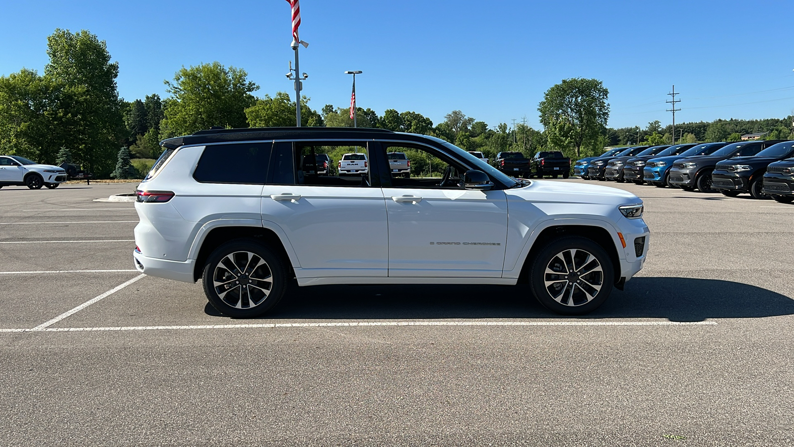 2024 Jeep Grand Cherokee L Overland 3