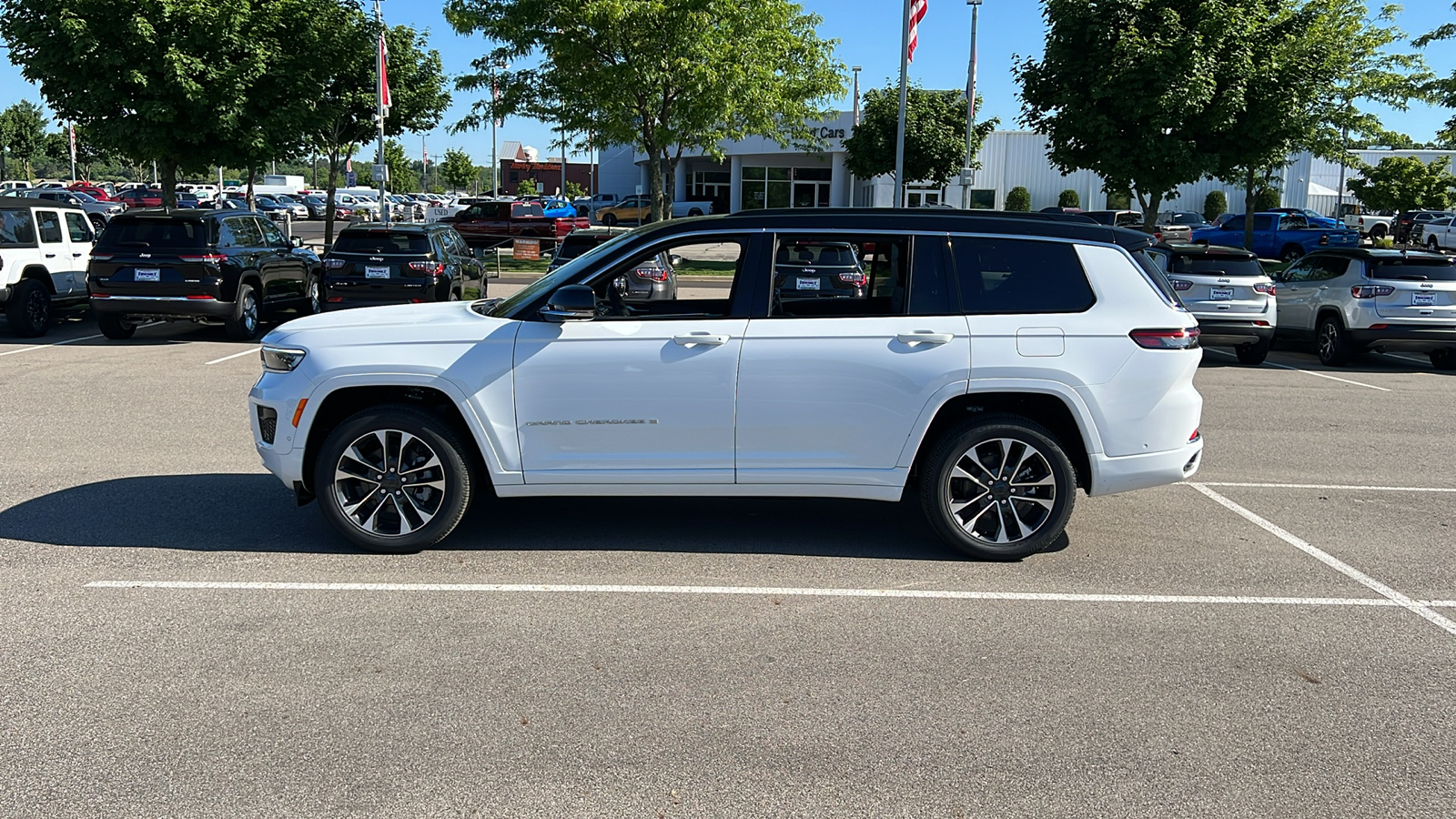 2024 Jeep Grand Cherokee L Overland 7