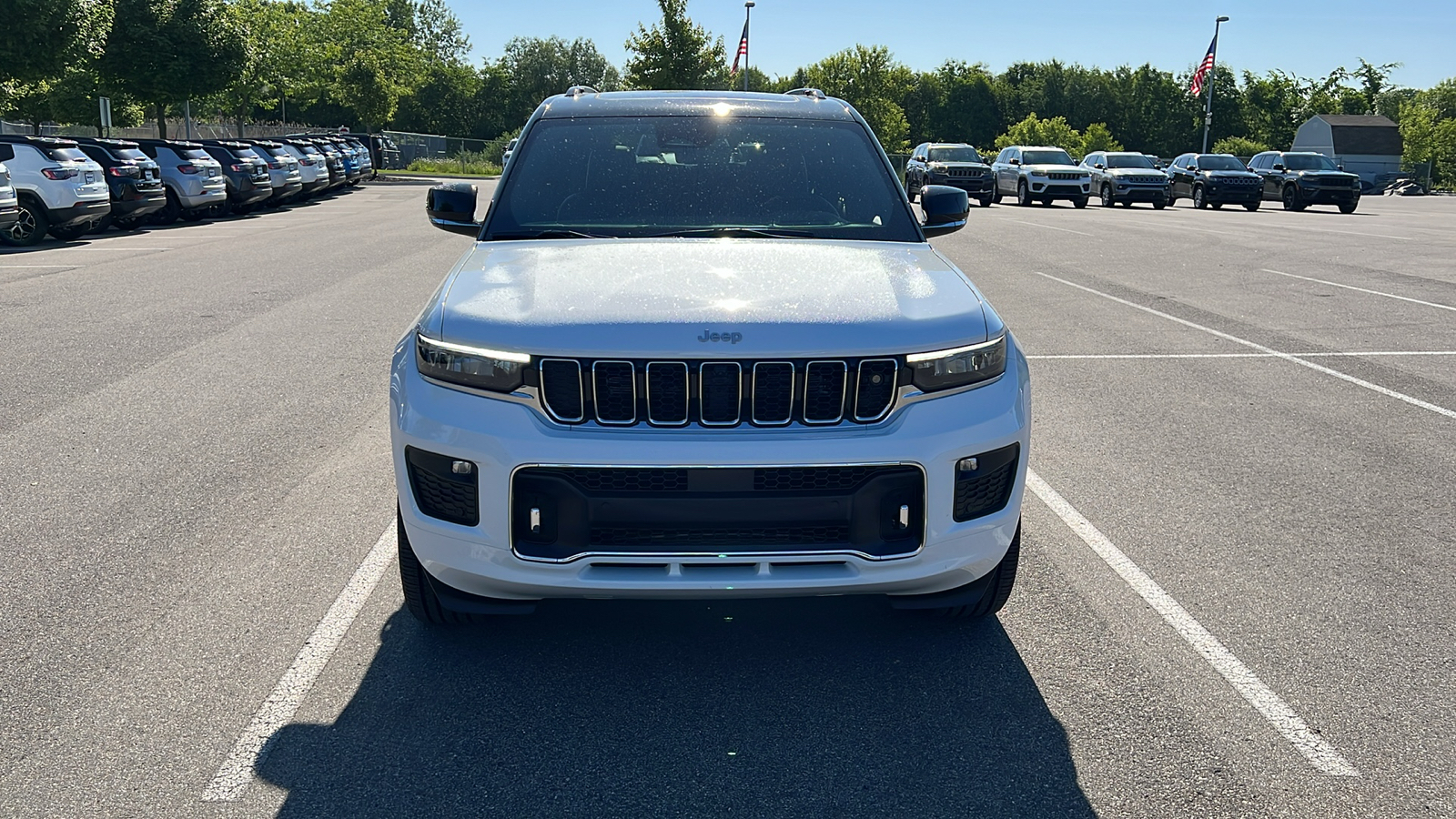 2024 Jeep Grand Cherokee L Overland 9