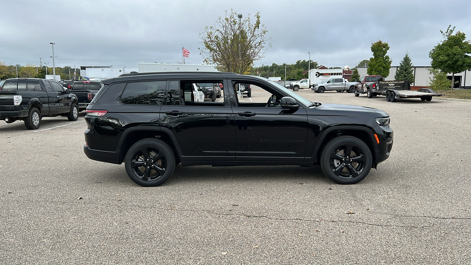 2024 Jeep Grand Cherokee L Limited 3