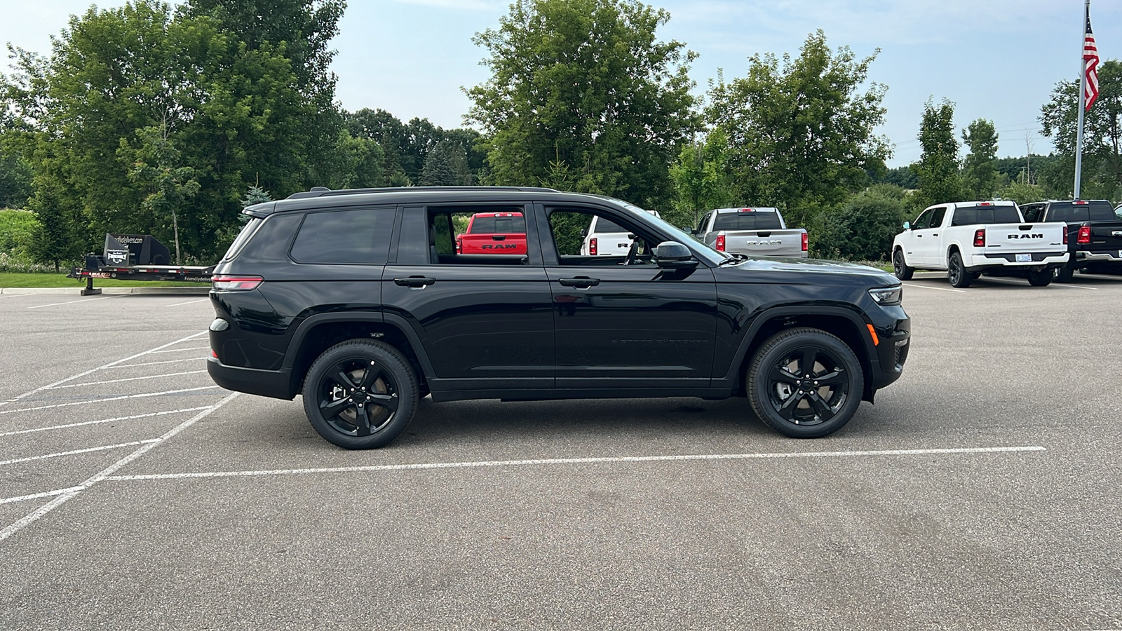 2024 Jeep Grand Cherokee L Limited 3