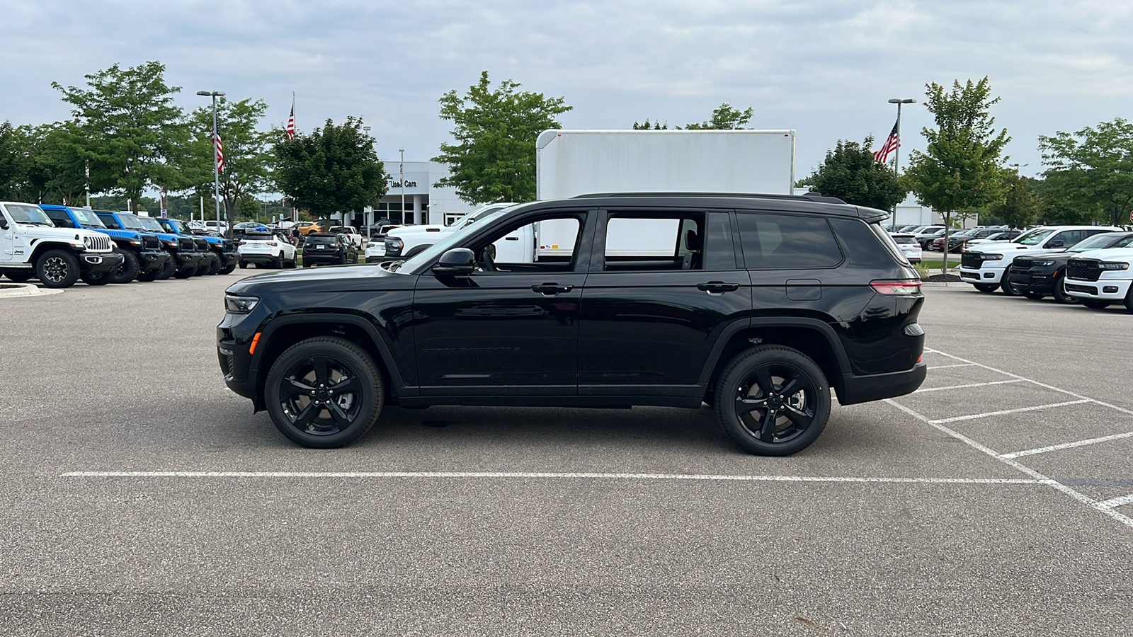 2024 Jeep Grand Cherokee L Limited 7