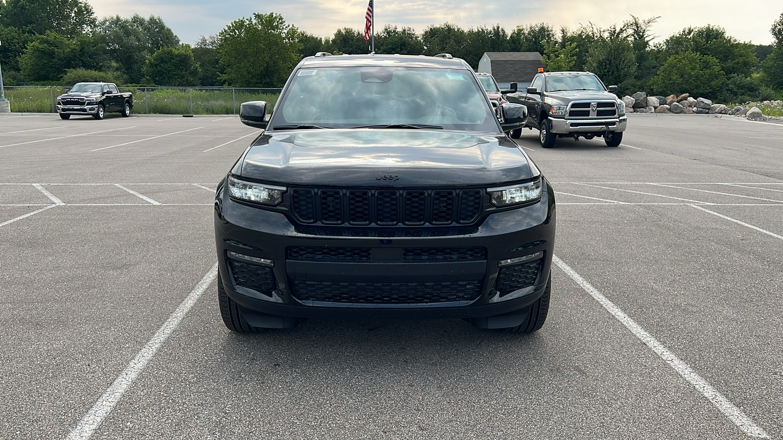 2024 Jeep Grand Cherokee L Limited 9