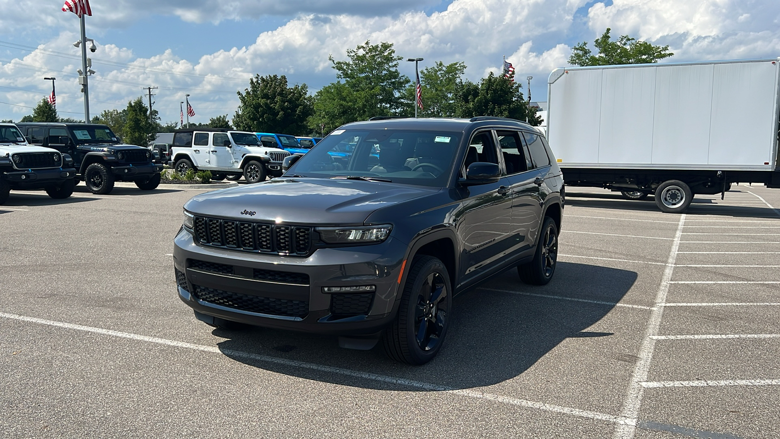 2024 Jeep Grand Cherokee L Limited 8