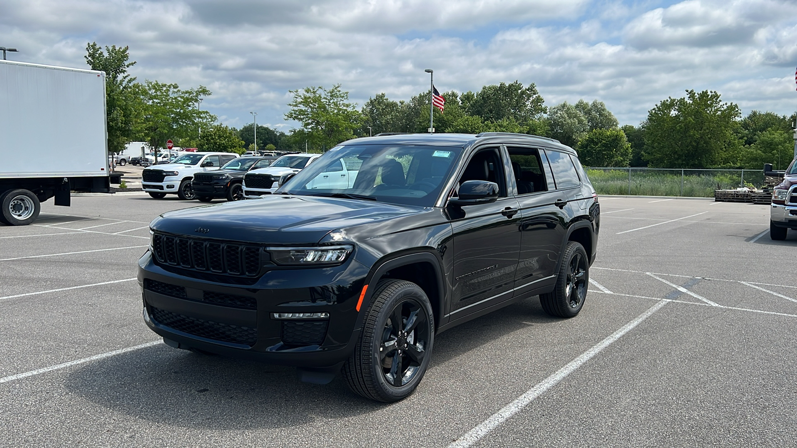 2024 Jeep Grand Cherokee L Limited 8