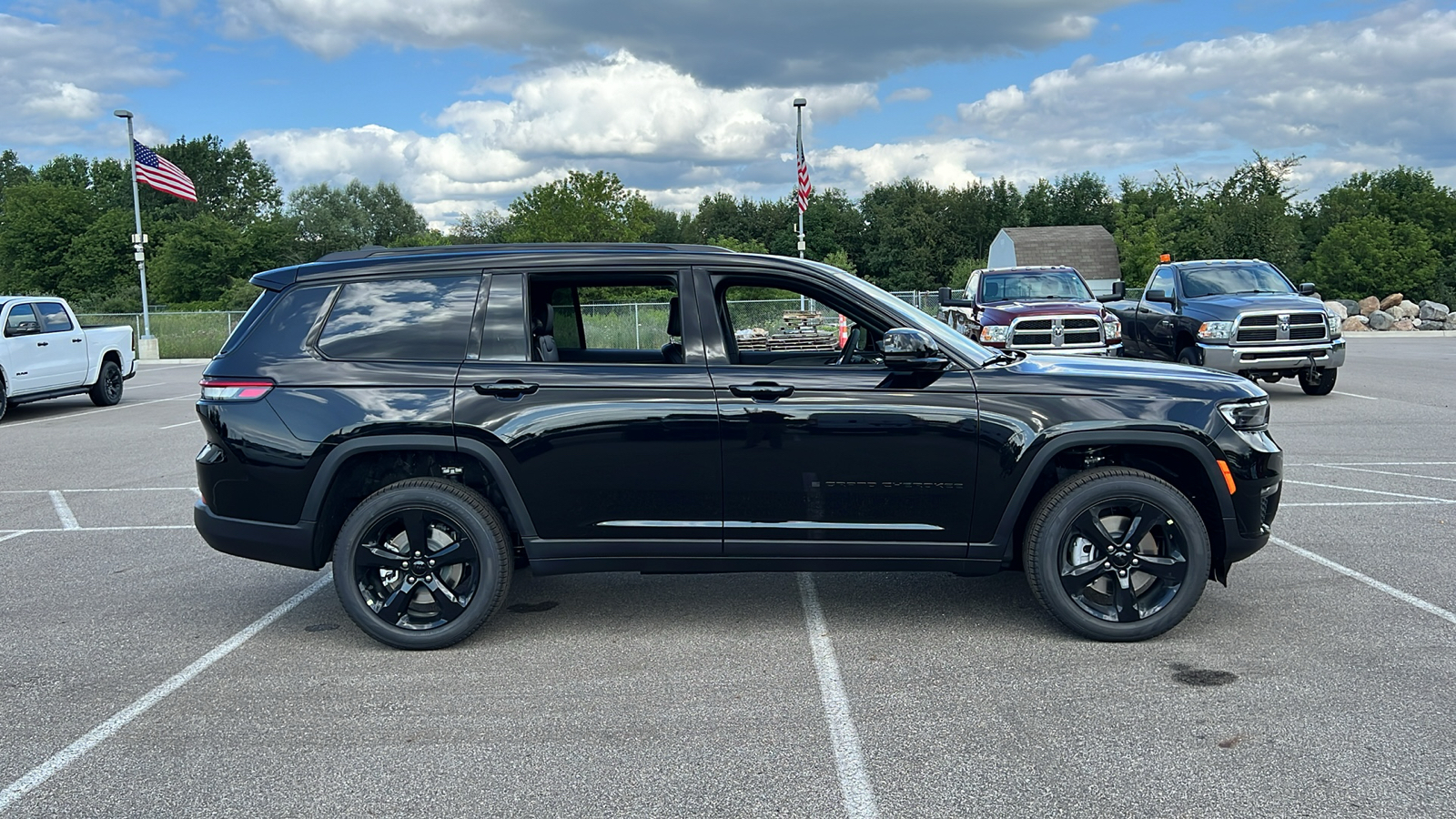 2024 Jeep Grand Cherokee L Limited 3