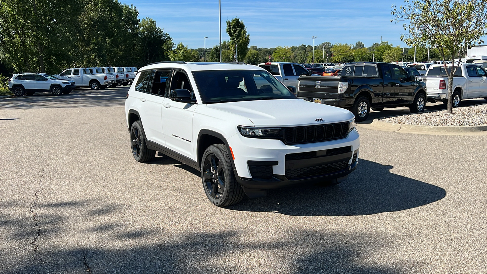 2024 Jeep Grand Cherokee L Altitude X 2