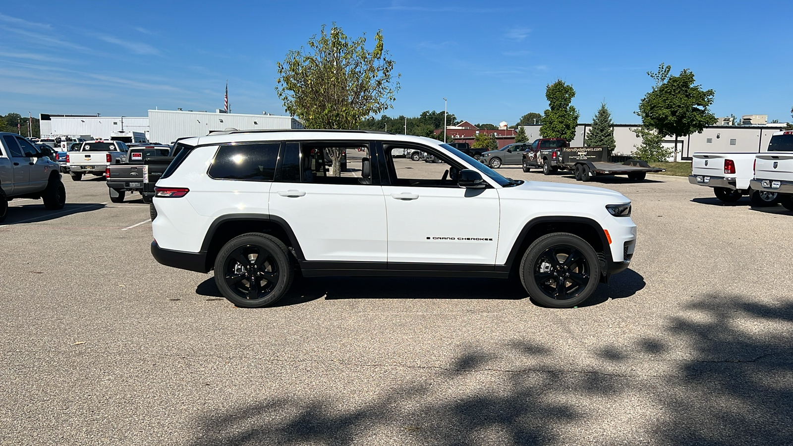 2024 Jeep Grand Cherokee L Altitude X 3