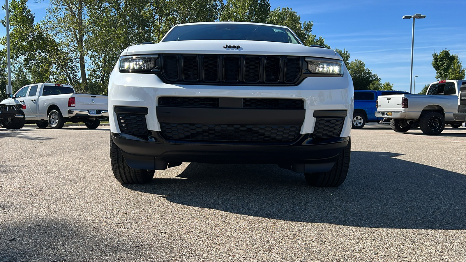 2024 Jeep Grand Cherokee L Altitude X 12