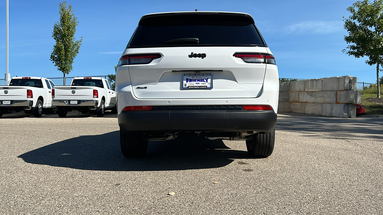 2024 Jeep Grand Cherokee L Altitude X 14