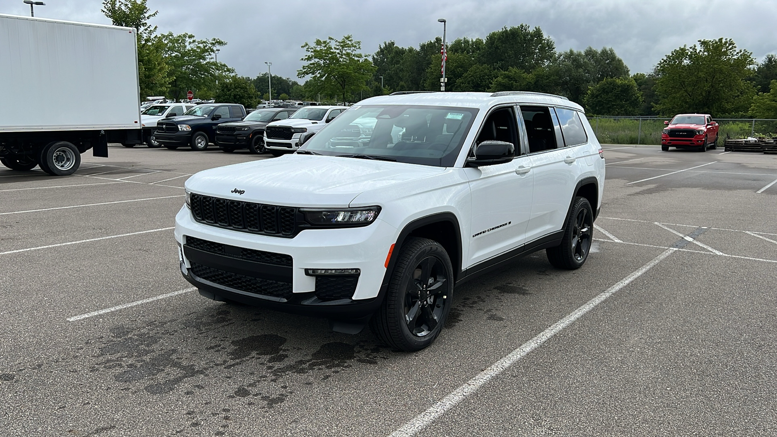 2024 Jeep Grand Cherokee L Limited 8