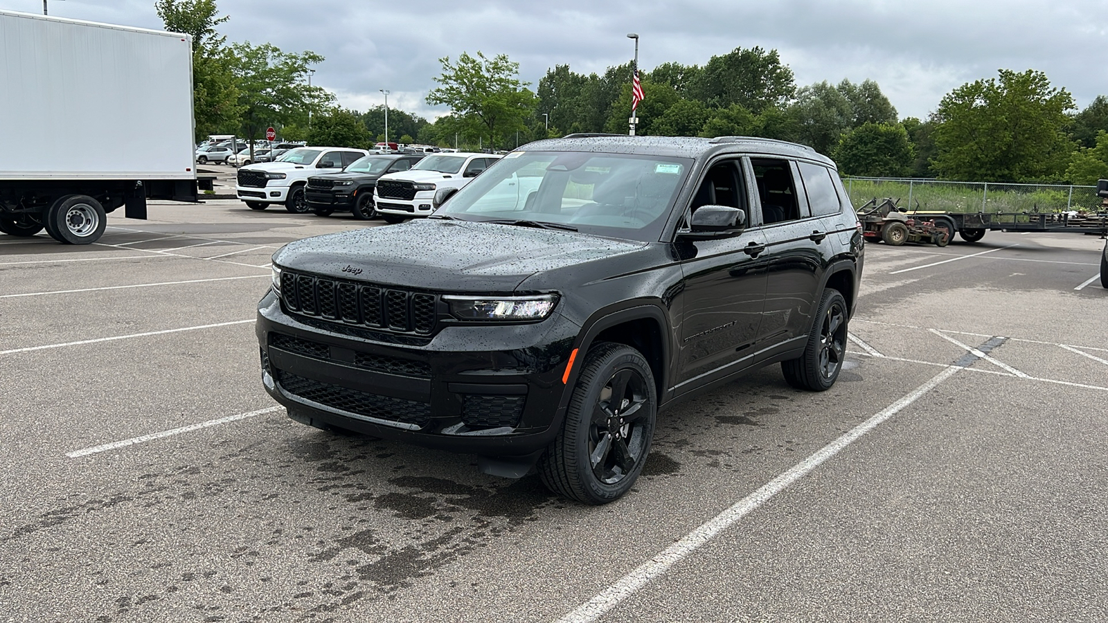 2024 Jeep Grand Cherokee L Altitude X 8