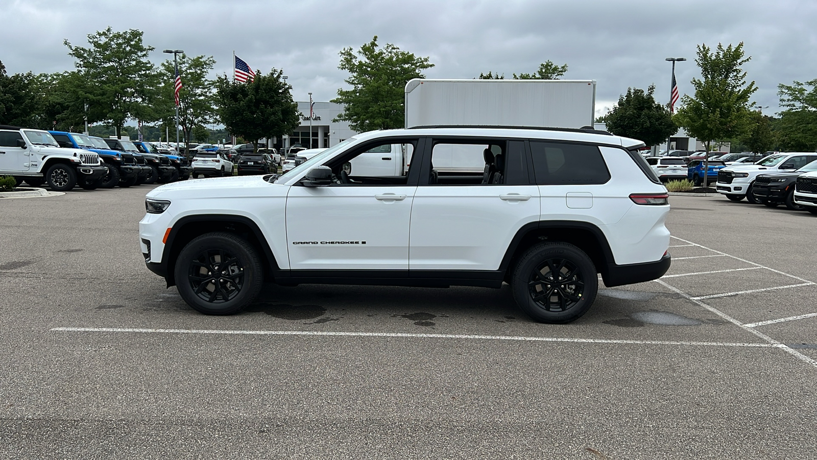 2024 Jeep Grand Cherokee L Altitude X 7