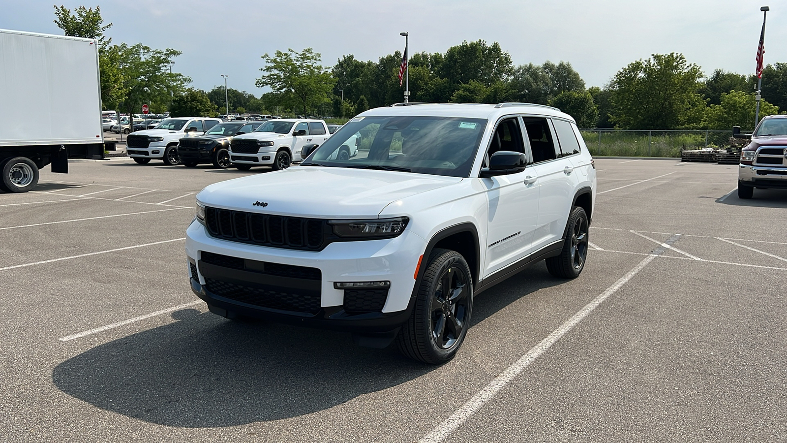 2024 Jeep Grand Cherokee L Limited 8