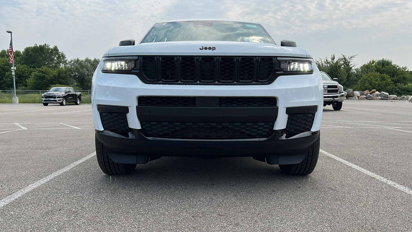 2024 Jeep Grand Cherokee L Altitude X 12