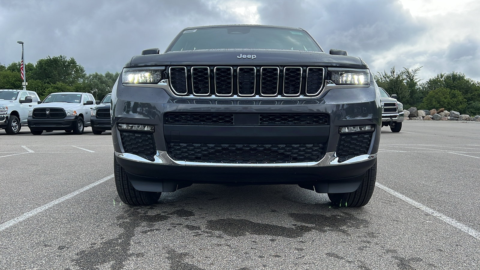 2024 Jeep Grand Cherokee L Limited 12