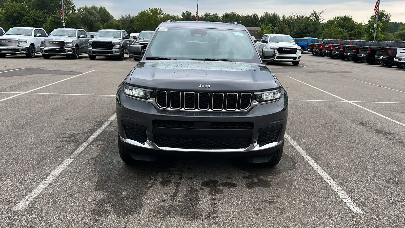 2024 Jeep Grand Cherokee L Laredo 9