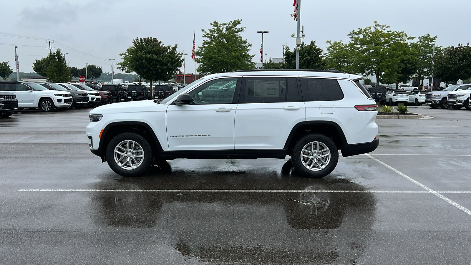 2024 Jeep Grand Cherokee L Laredo 7