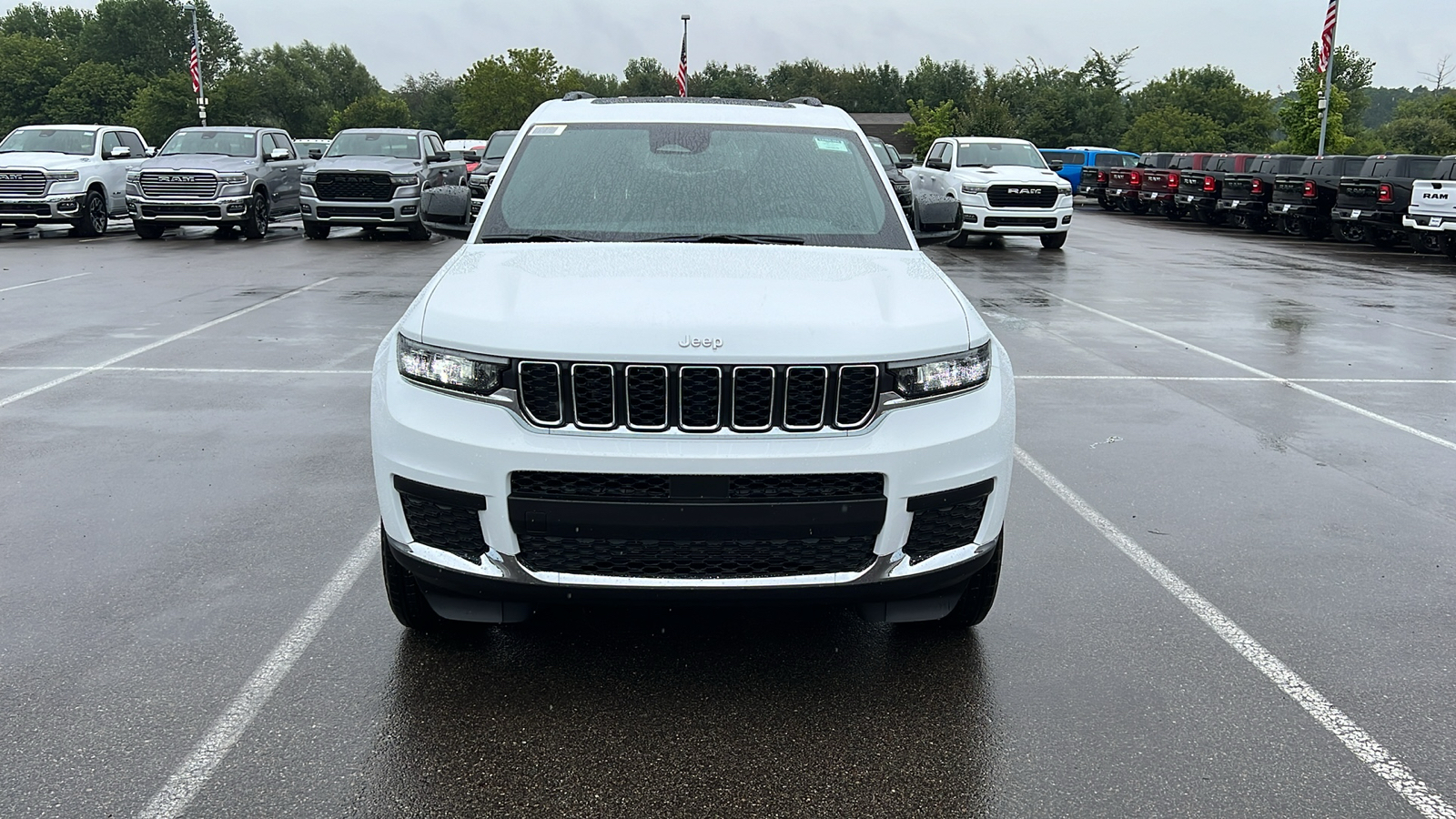 2024 Jeep Grand Cherokee L Laredo 9