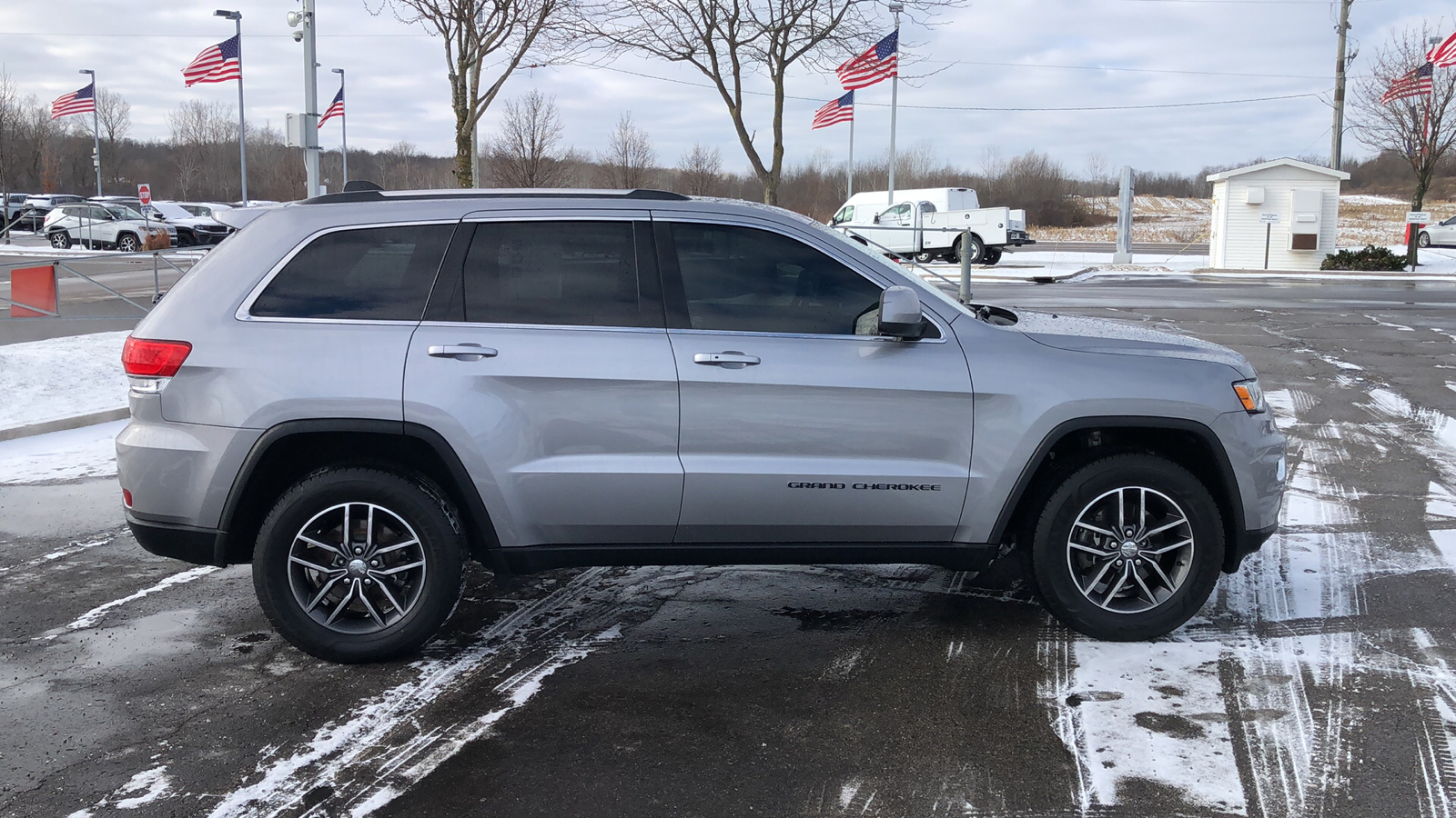 2018 Jeep Grand Cherokee Laredo E 7