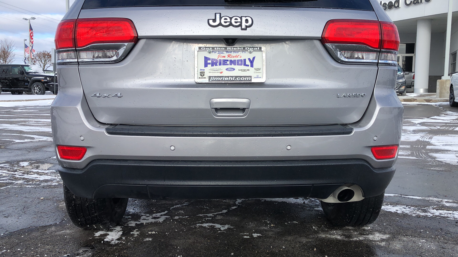 2018 Jeep Grand Cherokee Laredo E 18