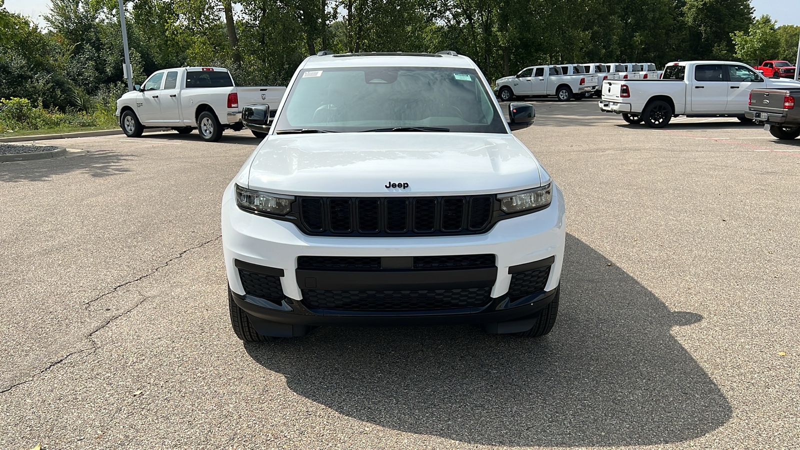 2024 Jeep Grand Cherokee L Altitude X 9