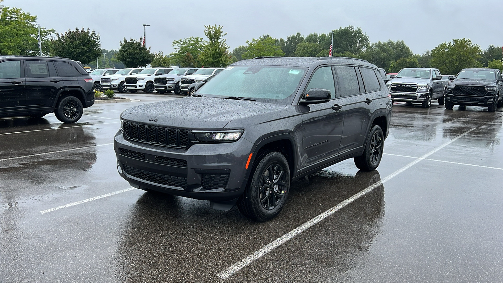 2024 Jeep Grand Cherokee L Altitude 8