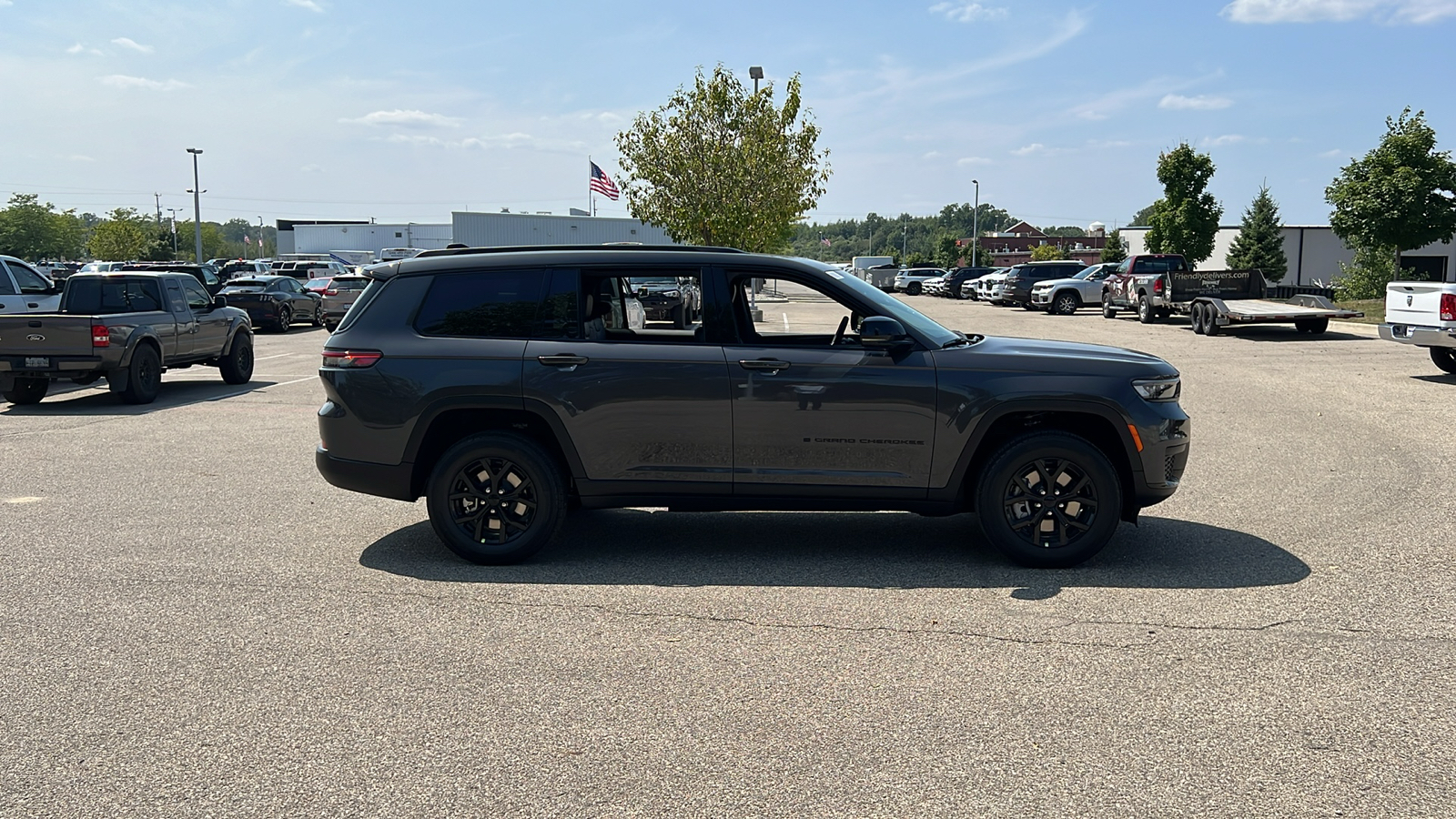 2024 Jeep Grand Cherokee L Altitude X 3