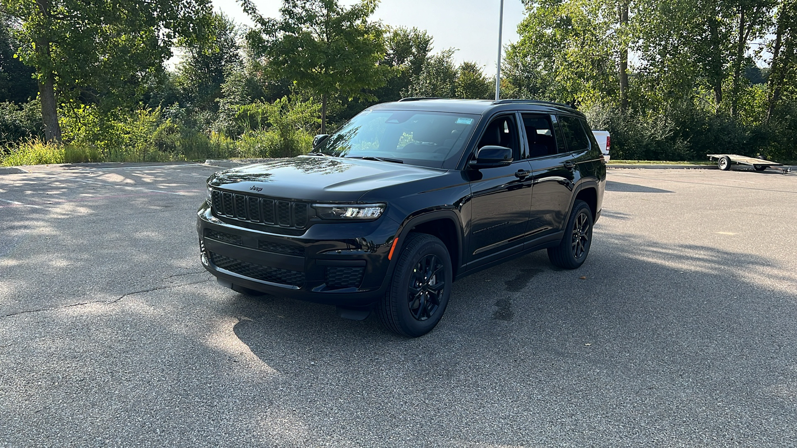 2024 Jeep Grand Cherokee L Altitude 8