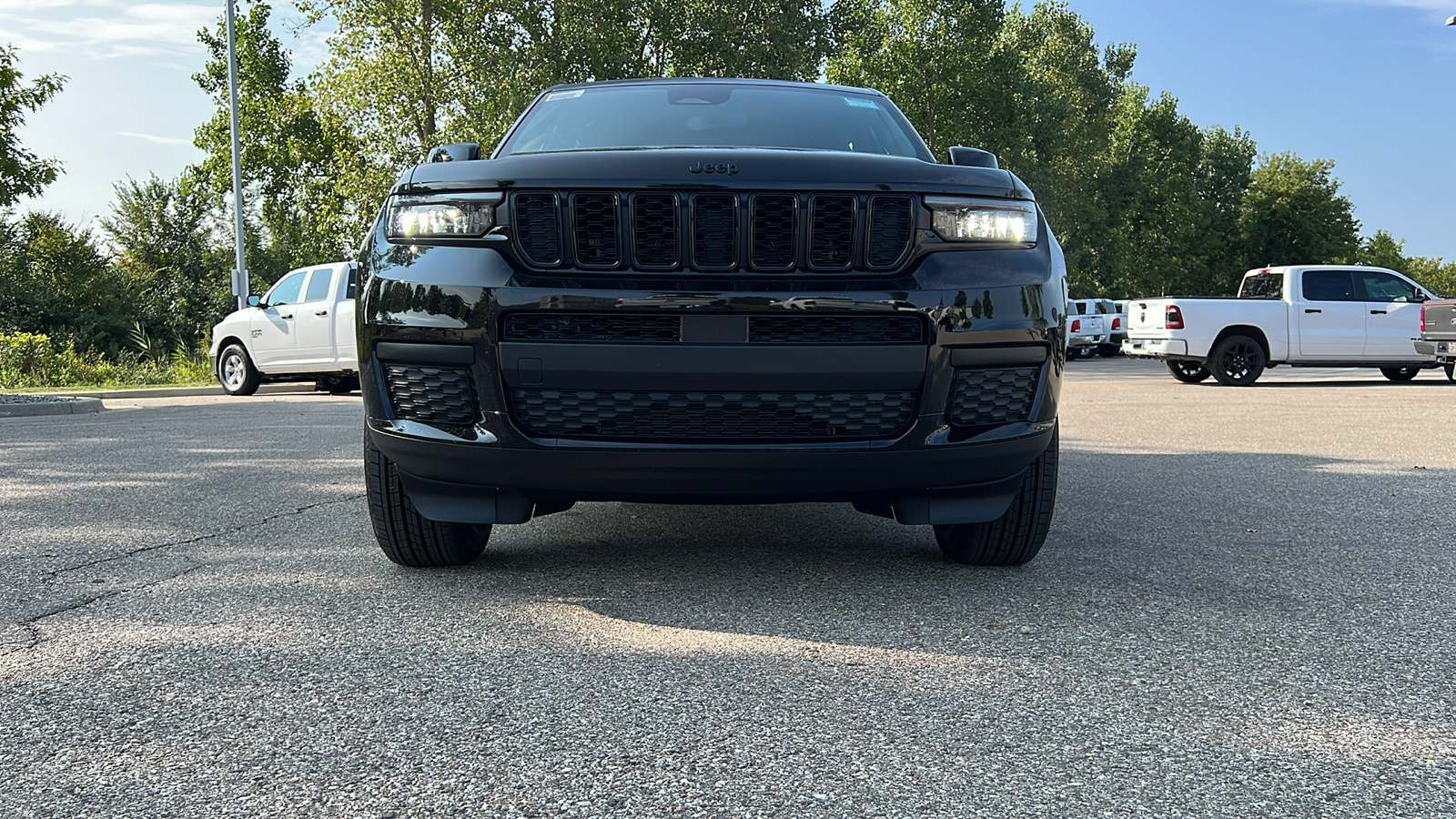 2024 Jeep Grand Cherokee L Altitude 11