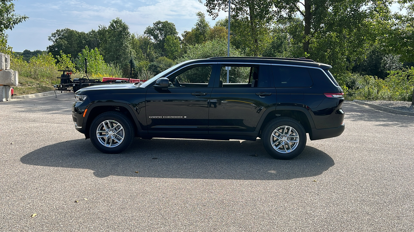 2024 Jeep Grand Cherokee L Laredo 7