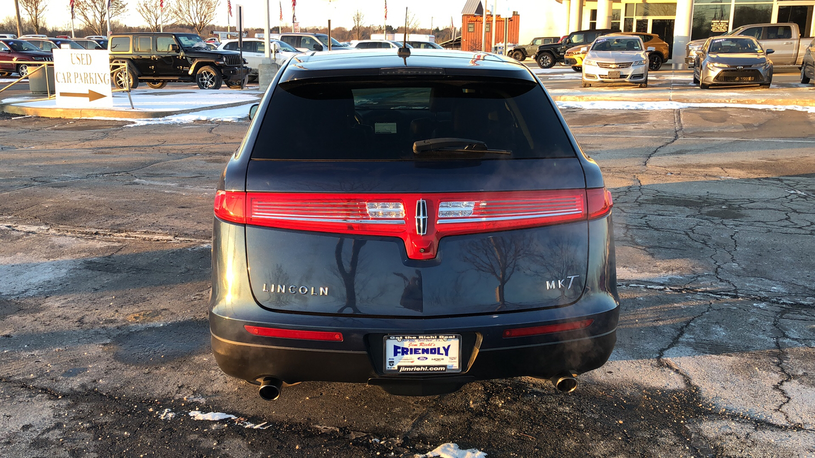 2017 Lincoln MKT Elite 5