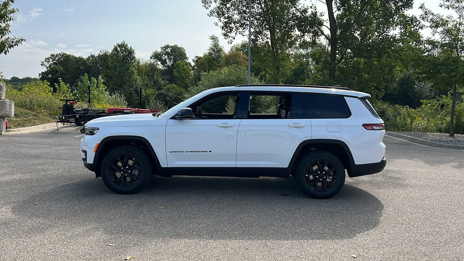 2024 Jeep Grand Cherokee L Altitude 7