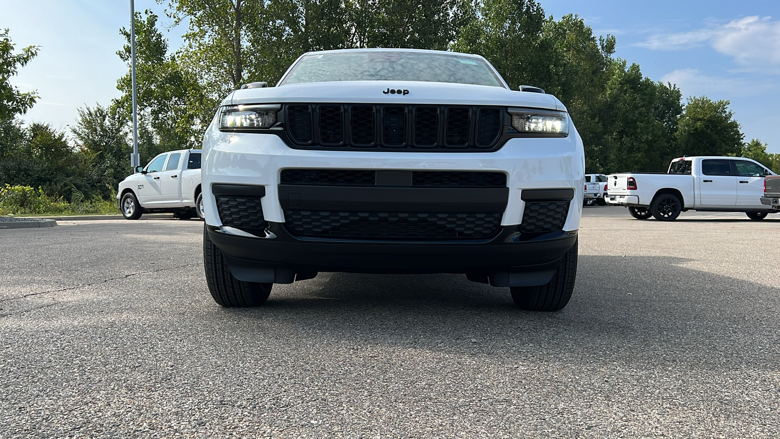 2024 Jeep Grand Cherokee L Altitude 12