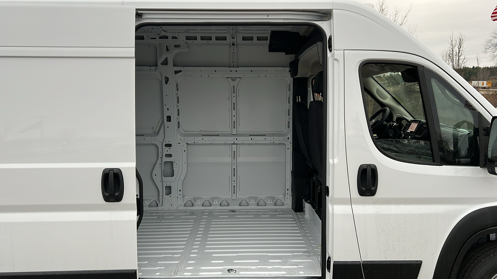 2025 Ram ProMaster 3500 High Roof 17