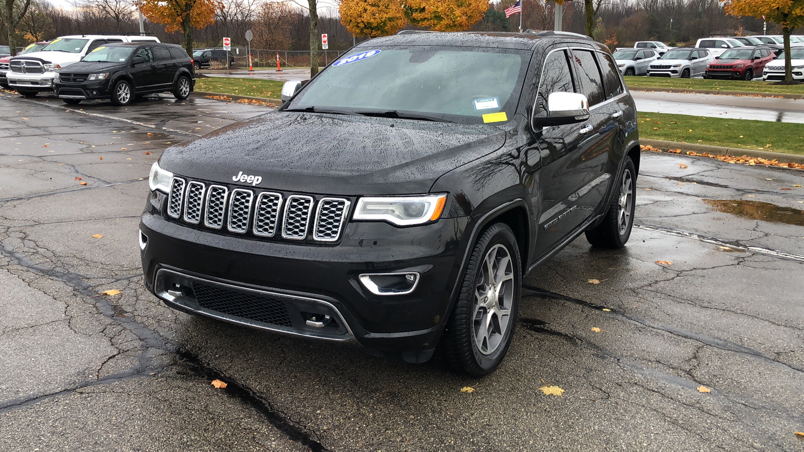 2019 Jeep Grand Cherokee Overland 2