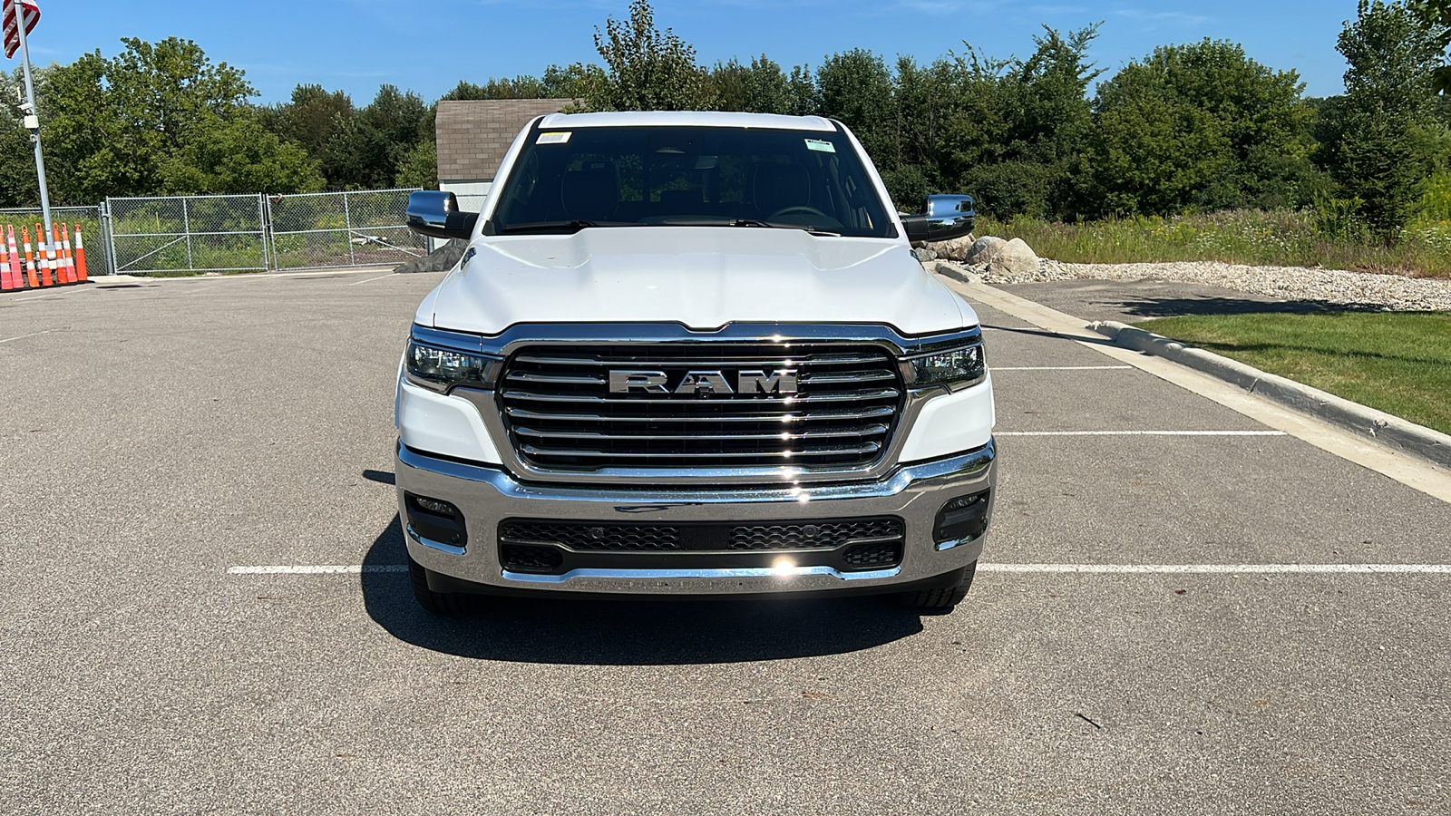 2025 Ram 1500 Laramie 8