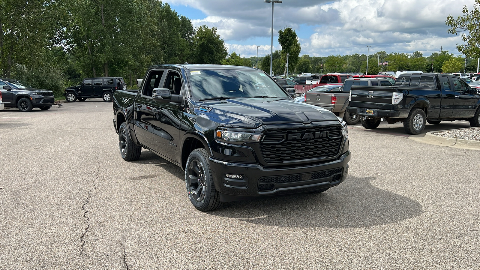 2025 Ram 1500 Big Horn/Lone Star 2