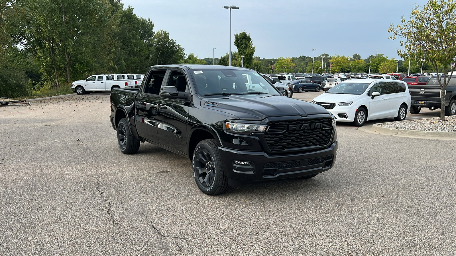 2025 Ram 1500 Big Horn/Lone Star 2