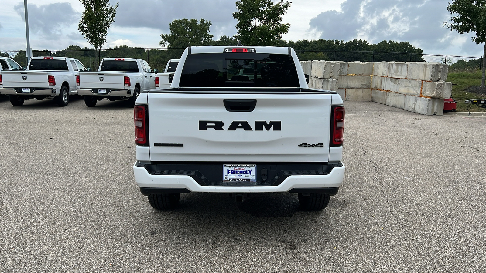 2025 Ram 1500 Big Horn/Lone Star 5